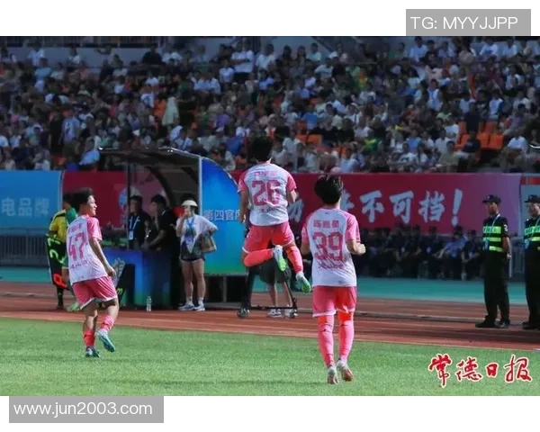 足球李福的传奇之路从草根到顶尖球员的奋斗故事 足球李福的传奇之路从草根到顶尖球员的奋斗故事