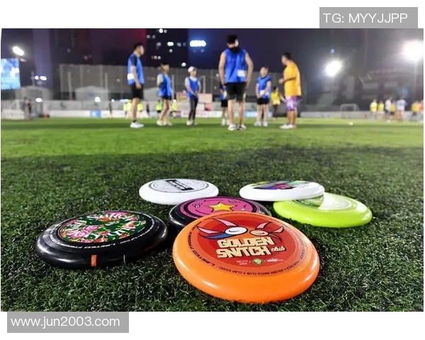 重庆飞盘队勇闯极限运动世界杯的辉煌历程与奋斗故事 重庆飞盘队勇闯极限运动世界杯的辉煌历程与奋斗故事